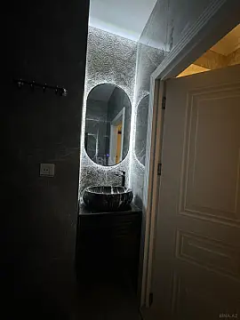 Kirayə verilir 2 otaqlı mənzil 80 m²