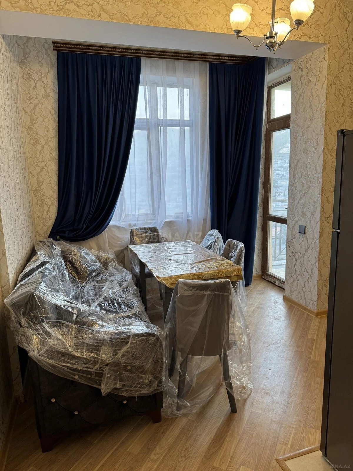 Kirayə verilir 1 otaqlı mənzil 60 m²