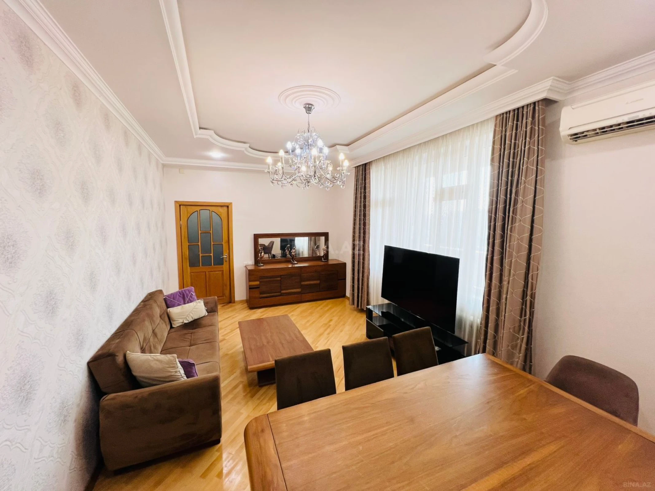 Satılır 2 otaqlı mənzil 90 m²