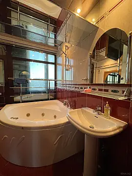 Satılır 2 otaqlı mənzil 80 m²