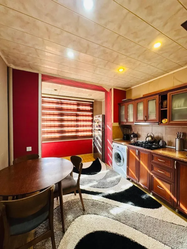 Satılır 2 otaqlı mənzil 70 m²