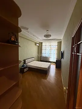 Kirayə verilir 2 otaqlı mənzil 96 m²