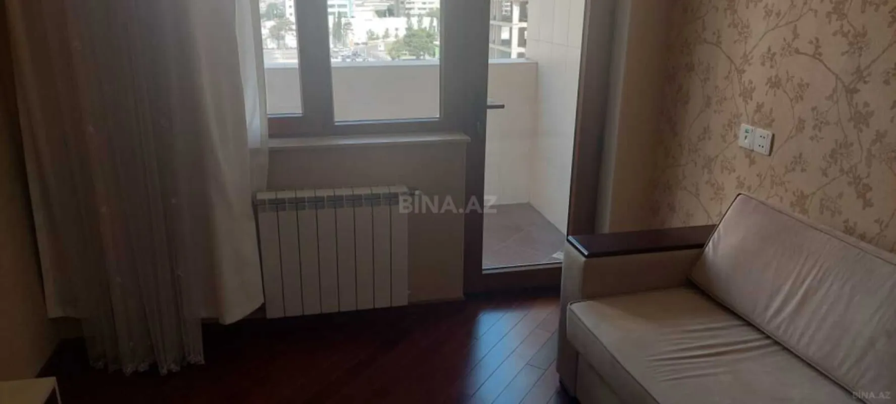 Kirayə verilir 3 otaqlı mənzil 111 m²