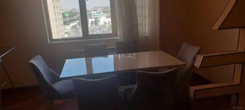 Kirayə verilir 3 otaqlı mənzil 111 m²