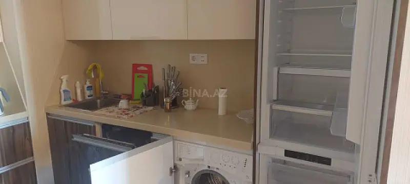 Kirayə verilir 3 otaqlı mənzil 111 m²