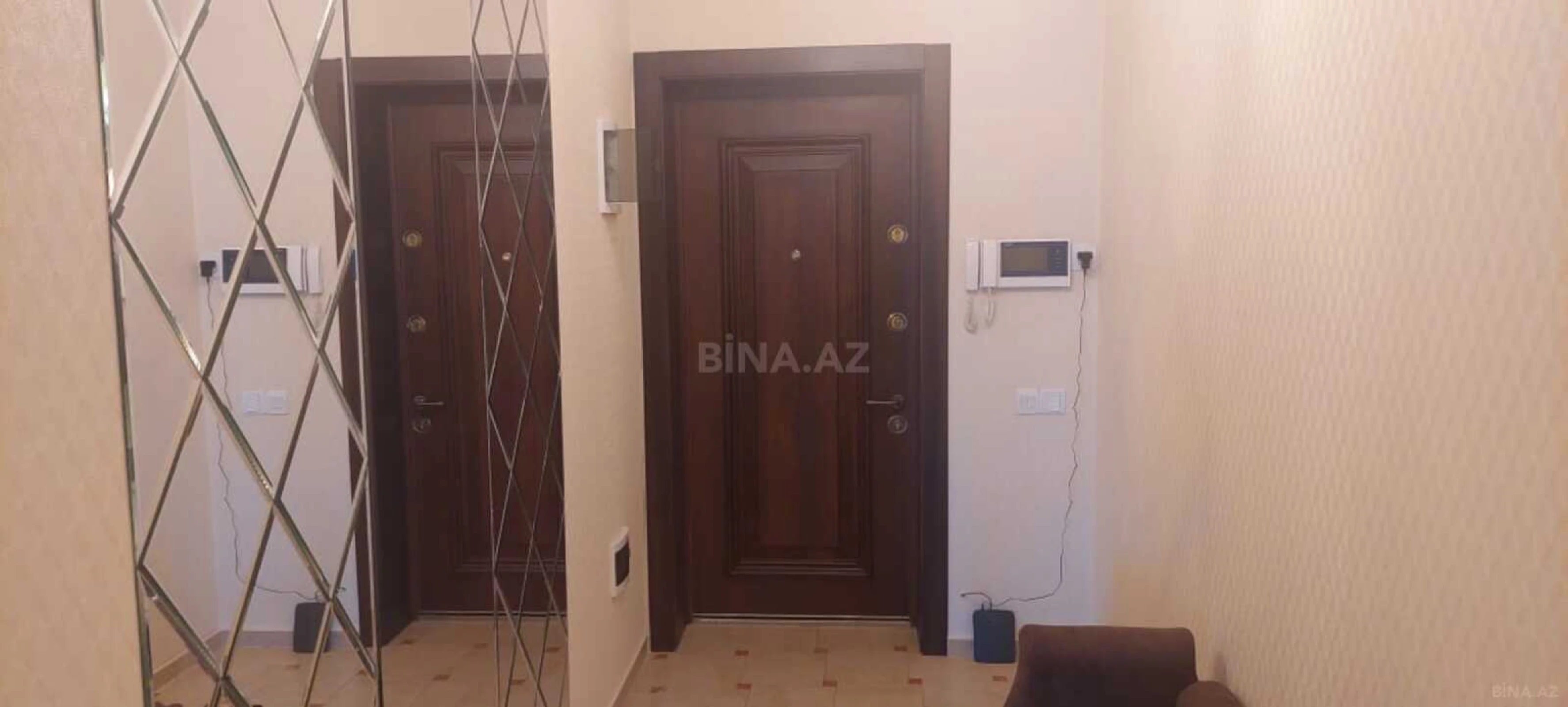 Kirayə verilir 3 otaqlı mənzil 111 m²