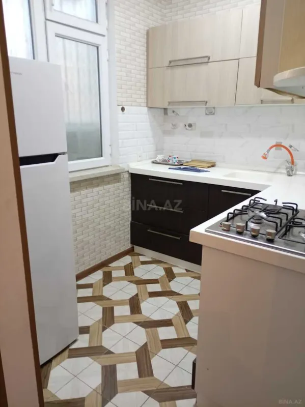 Kirayə verilir 2 otaqlı mənzil 60 m²