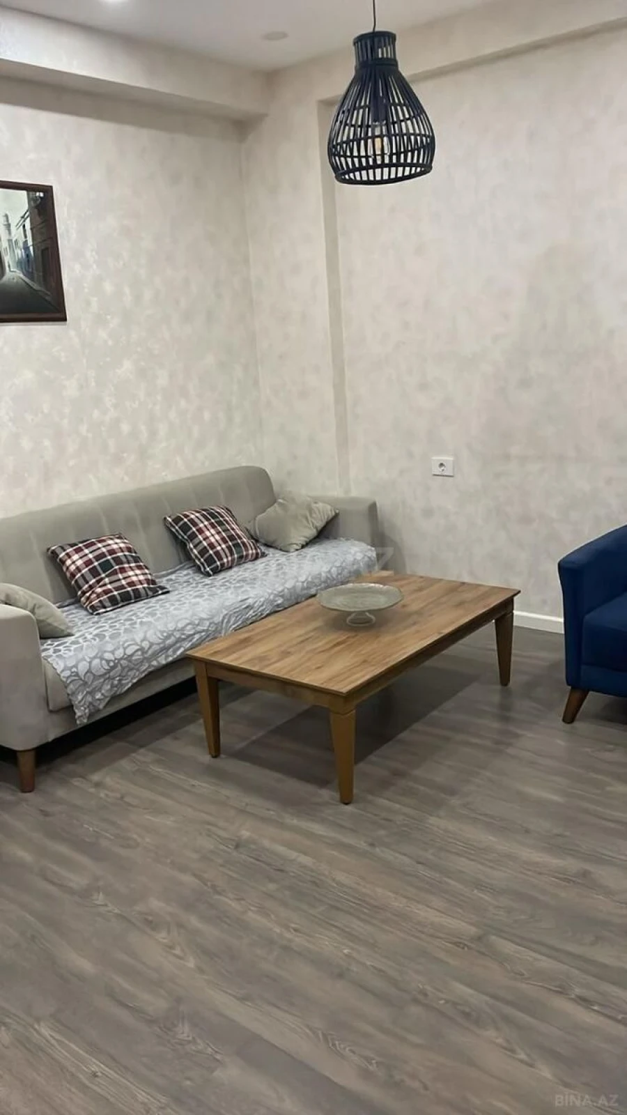 Kirayə verilir 2 otaqlı mənzil 70 m²