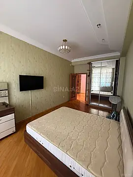 Kirayə verilir 2 otaqlı mənzil 96 m²
