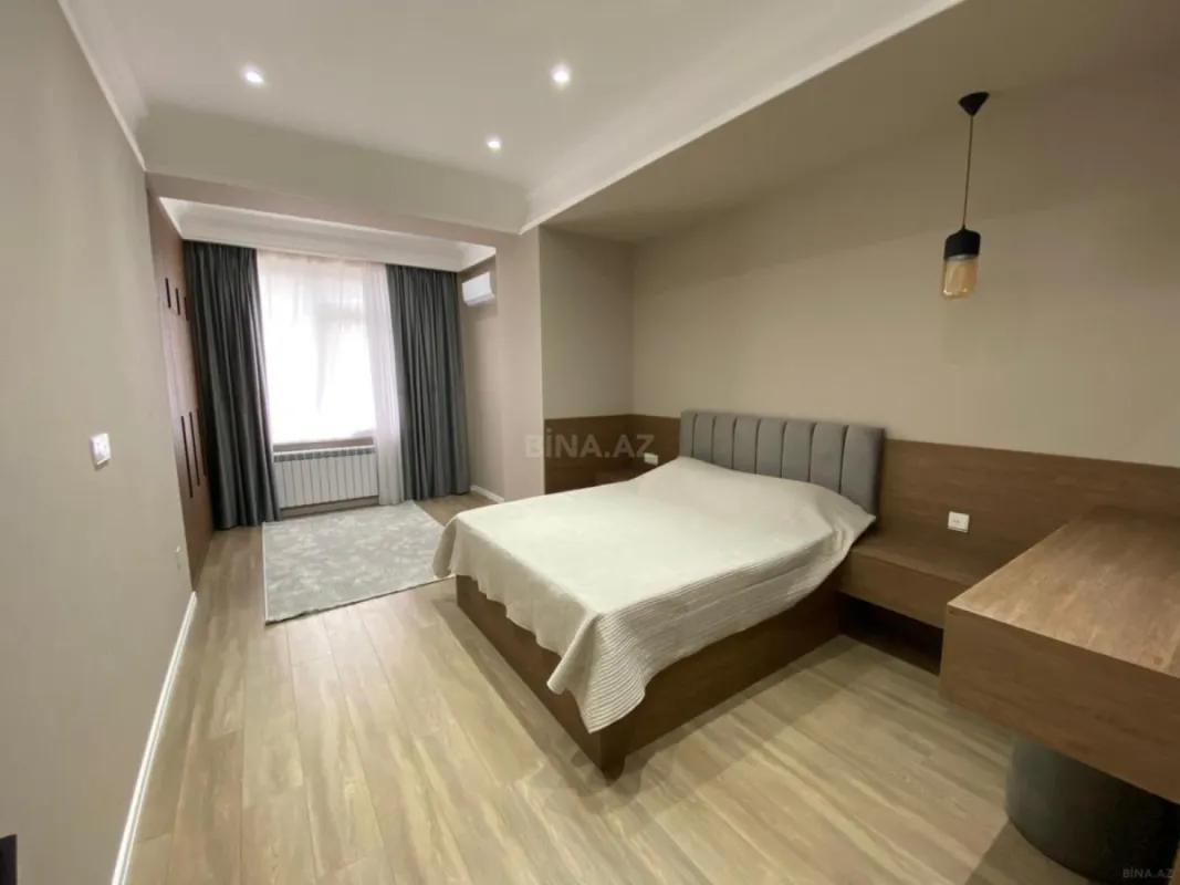 Kirayə verilir 2 otaqlı mənzil 110 m²
