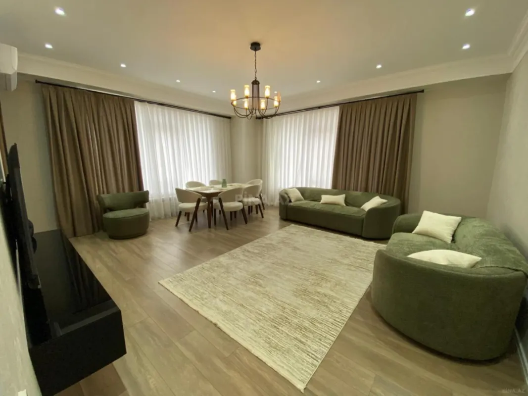 Kirayə verilir 2 otaqlı mənzil 110 m²