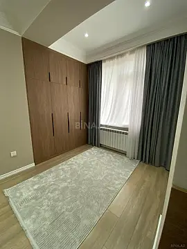 Kirayə verilir 2 otaqlı mənzil 110 m²