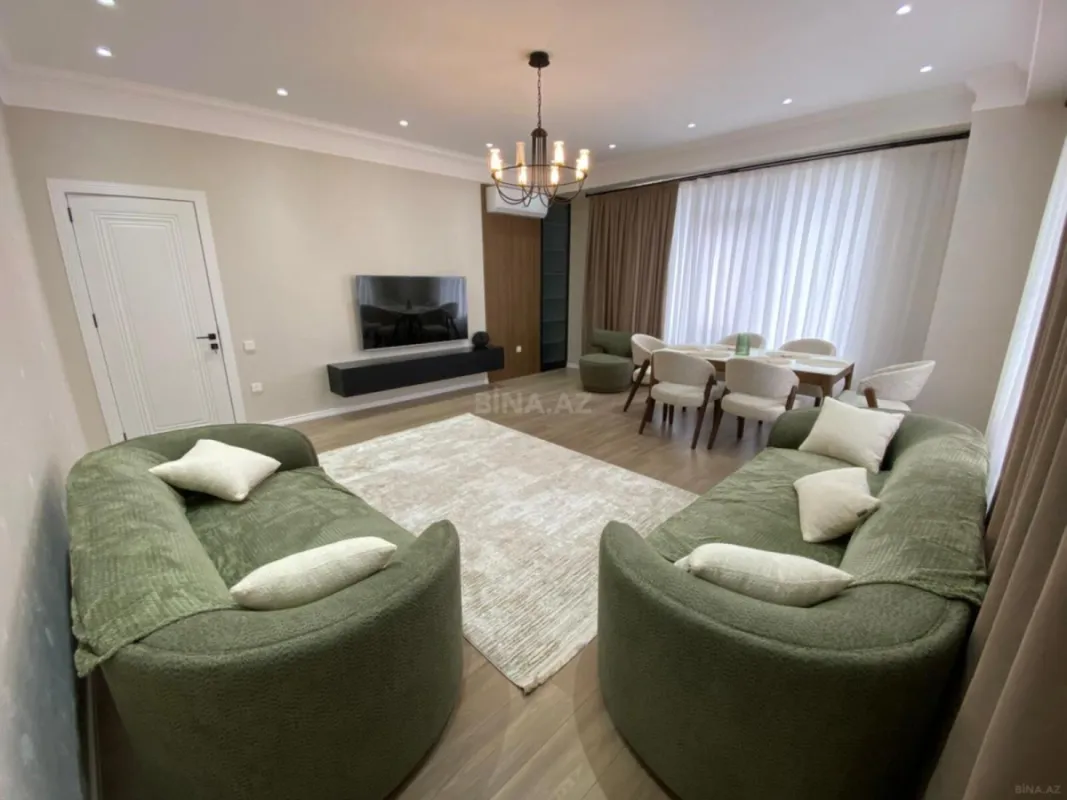 Kirayə verilir 2 otaqlı mənzil 110 m²