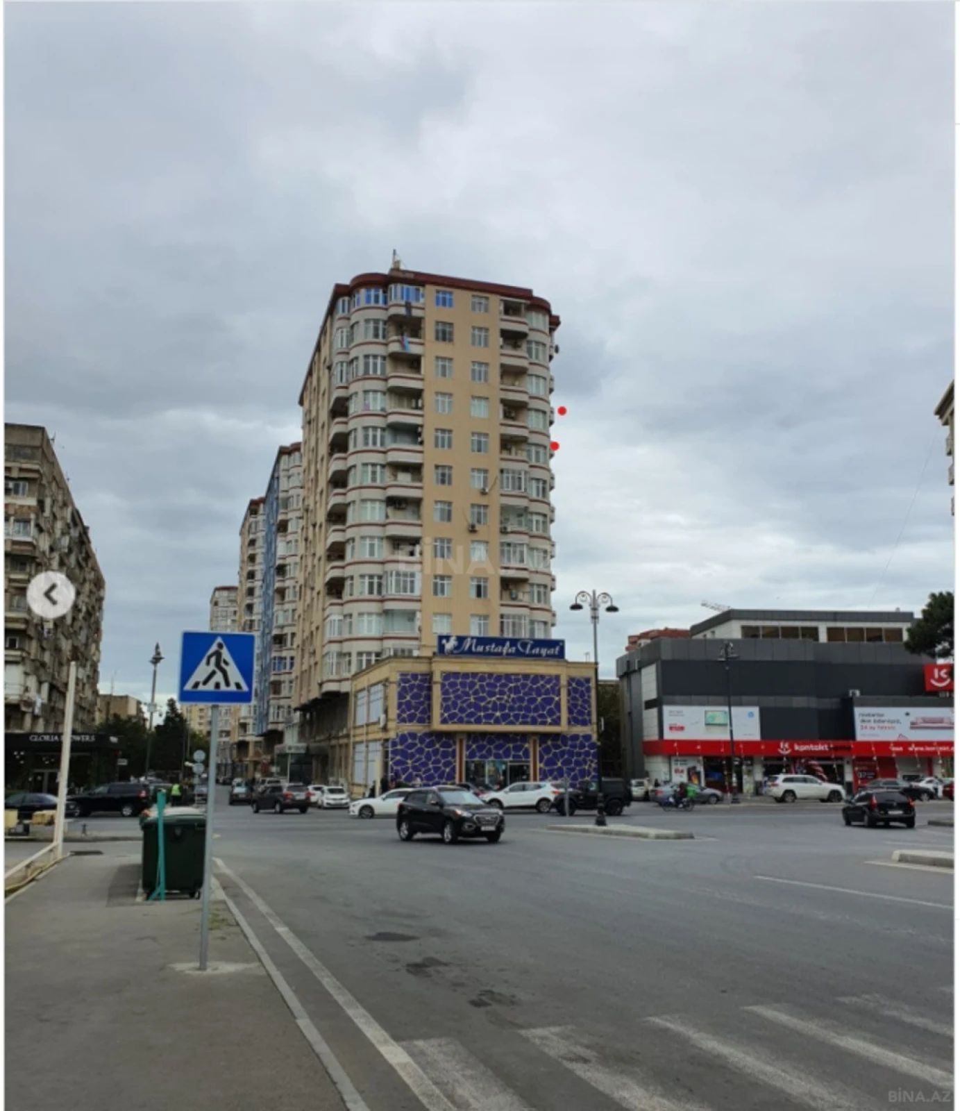 Satılır 3 otaqlı mənzil 150 m²