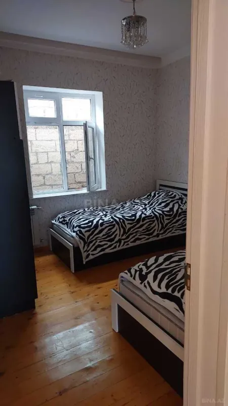 Satılır 6 otaqlı həyət evi 130 m²