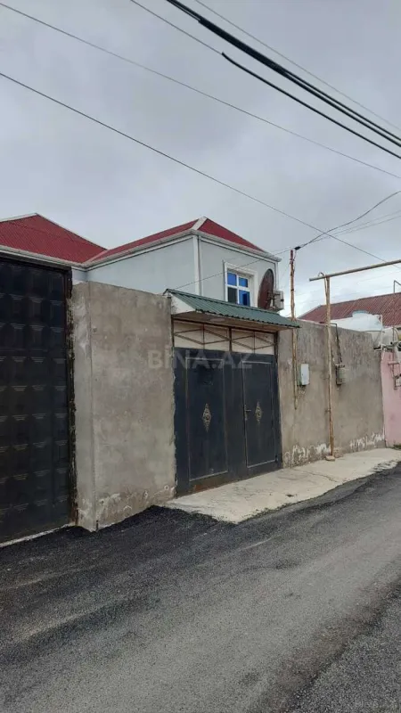 Satılır 6 otaqlı həyət evi 130 m²
