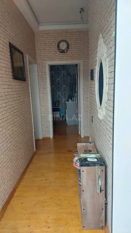 Satılır 6 otaqlı həyət evi 130 m²