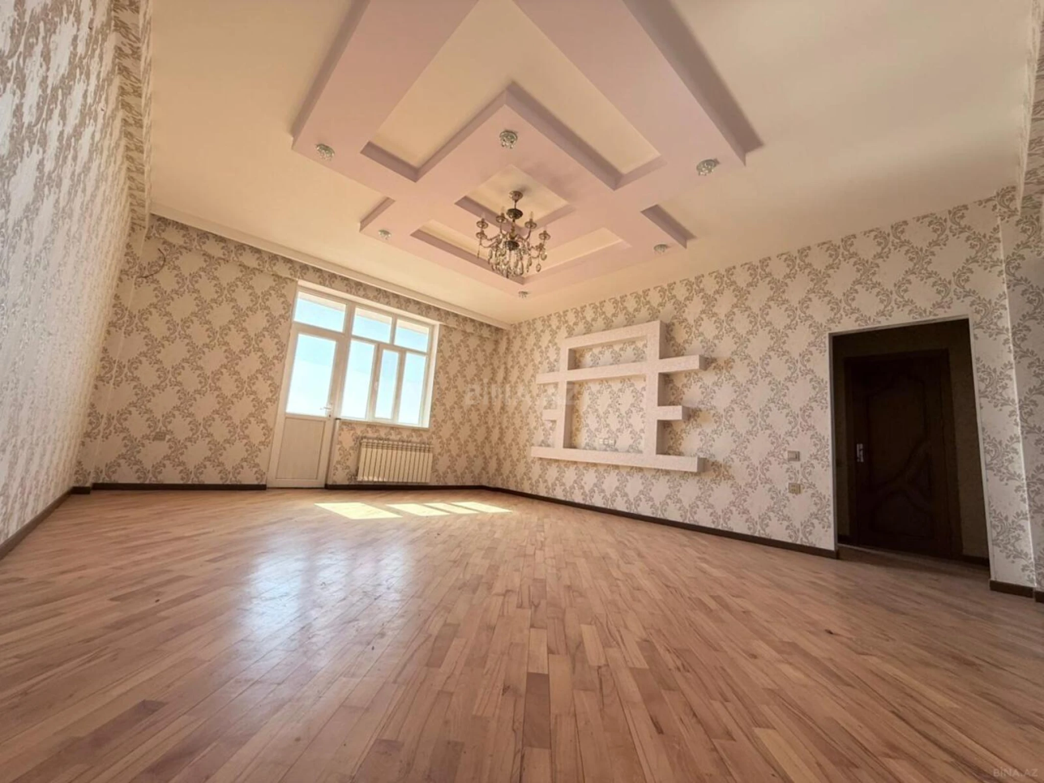 Satılır 3 otaqlı mənzil 106 m²