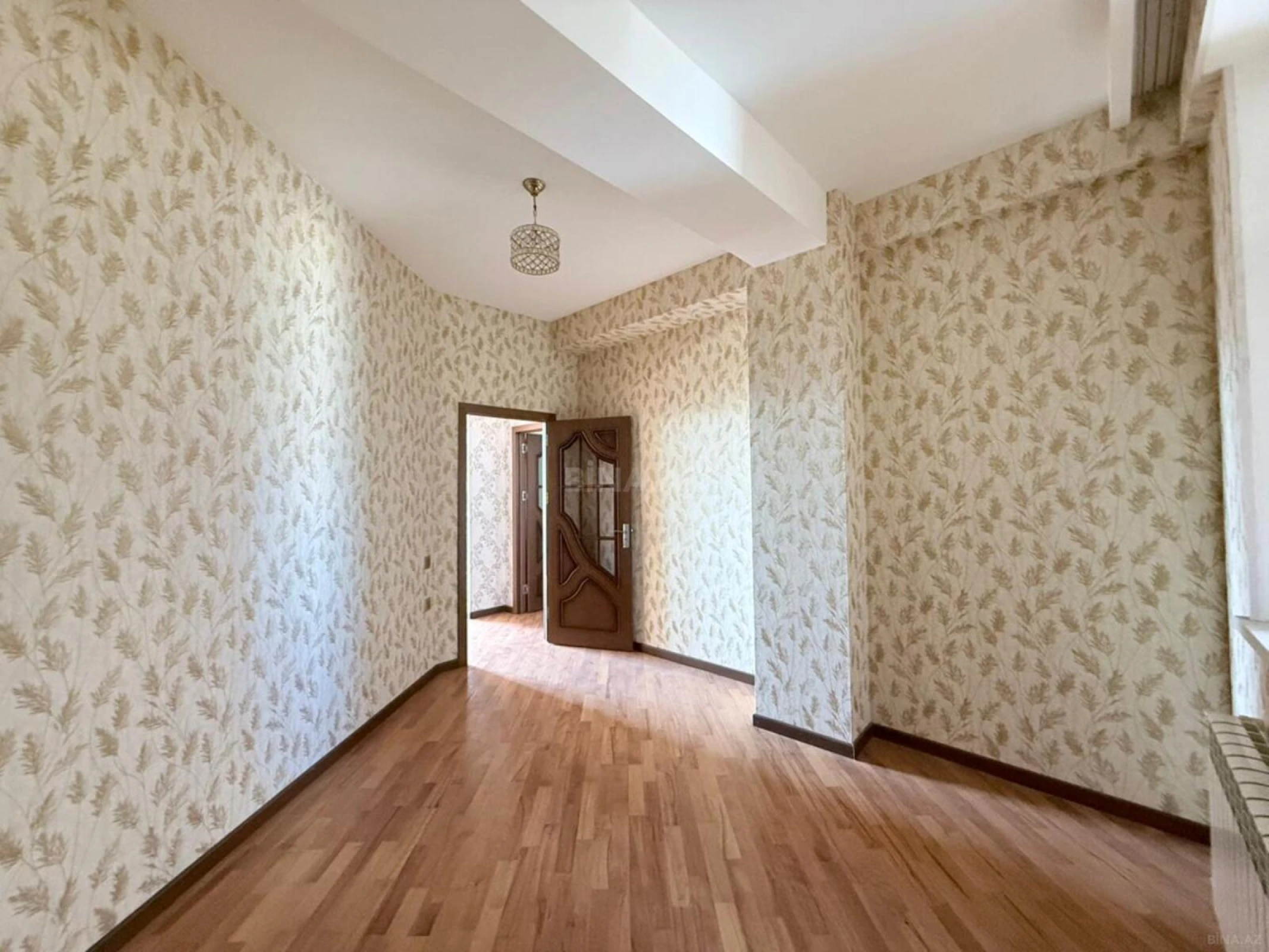 Satılır 3 otaqlı mənzil 106 m²