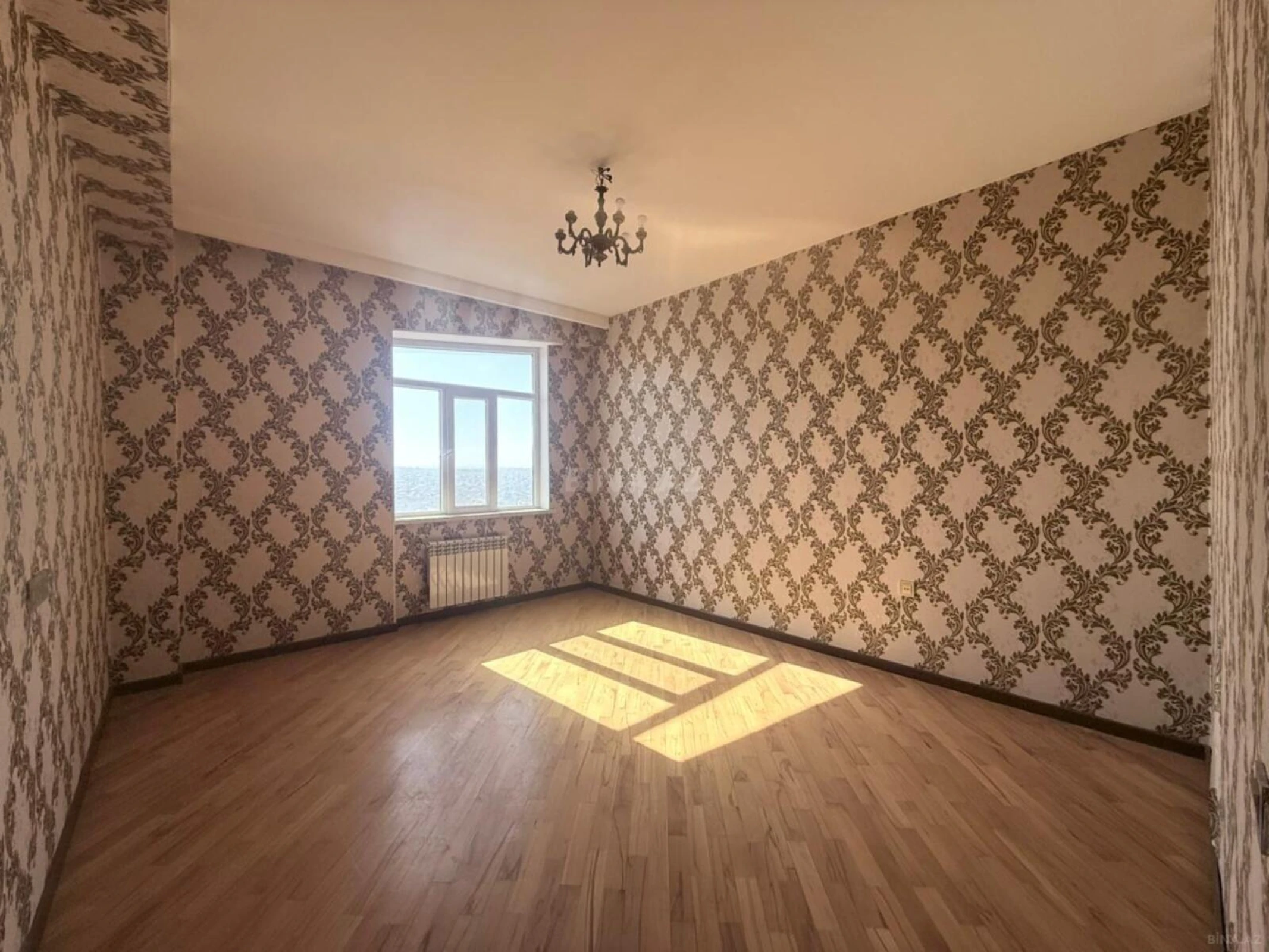 Satılır 3 otaqlı mənzil 106 m²