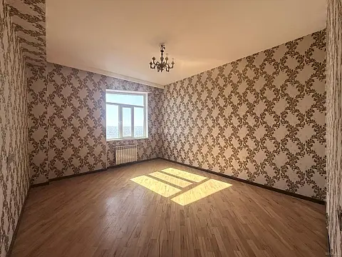 Satılır 3 otaqlı mənzil 106 m²