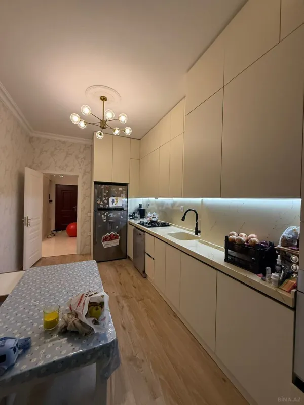 Satılır 3 otaqlı mənzil 92.5 m²