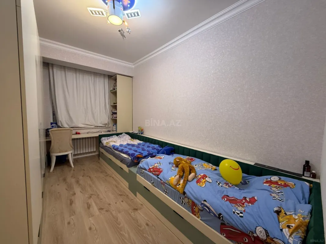 Satılır 3 otaqlı mənzil 92.5 m²