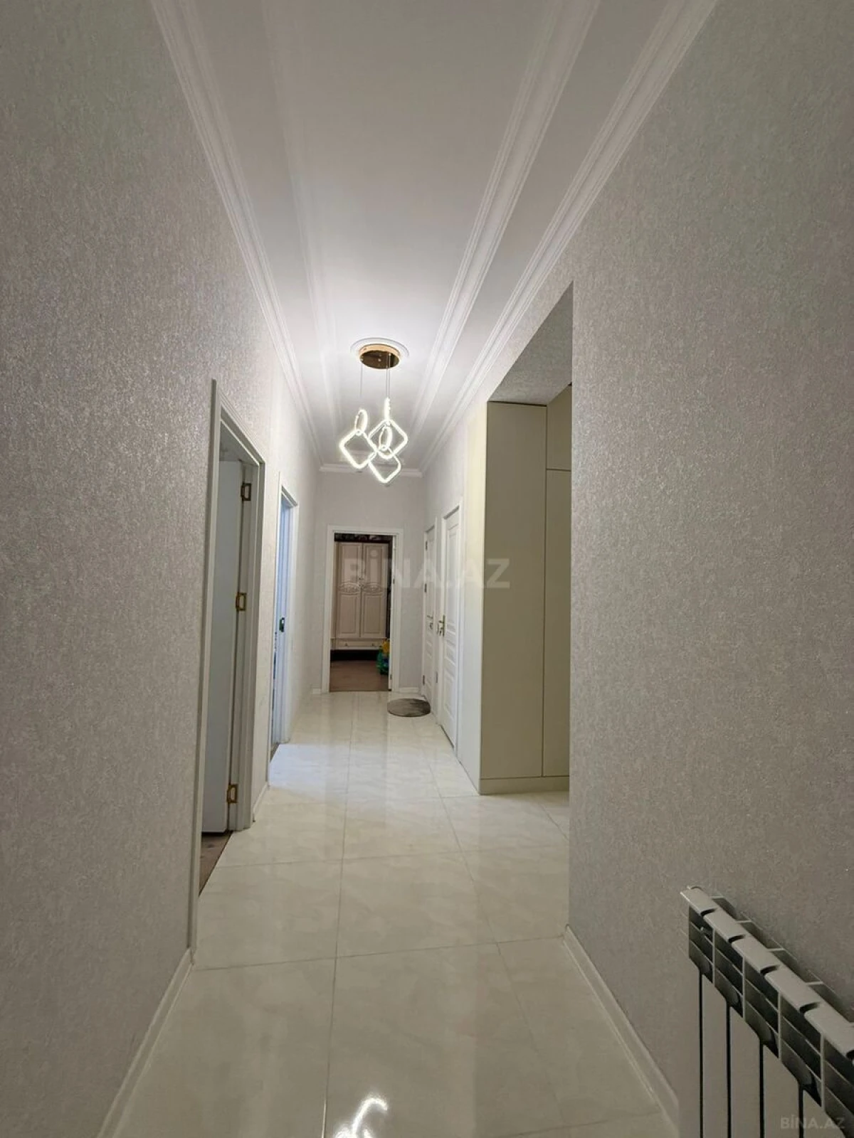 Satılır 3 otaqlı mənzil 92.5 m²