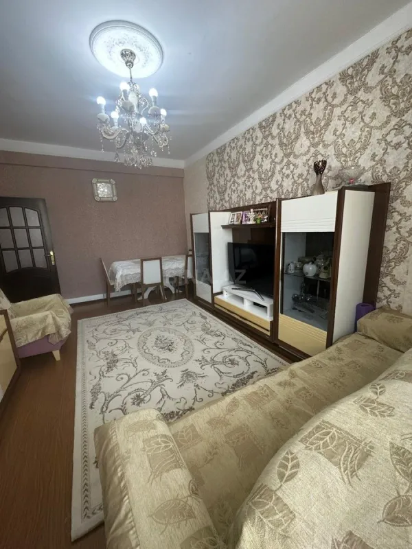 Satılır 2 otaqlı mənzil 74 m²