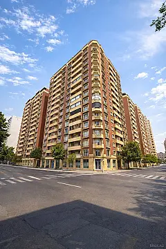 Satılır 5 otaqlı mənzil 390 m² — Bakı 5 otaq 390.00 m²