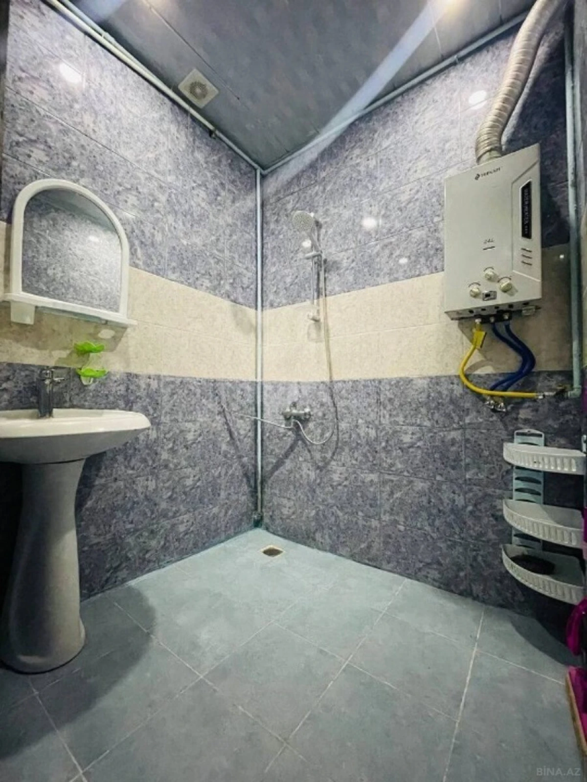 Satılır 2 otaqlı mənzil 60 m²