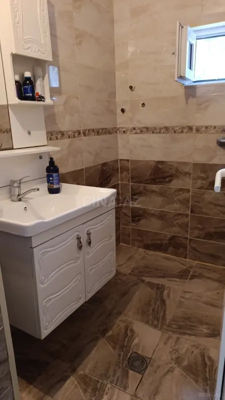 Satılır 4 otaqlı həyət evi 125 m²