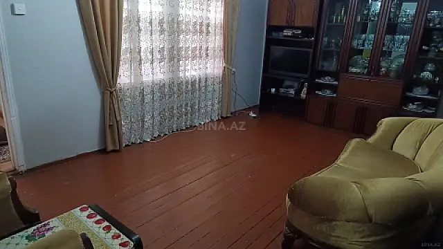 Satılır 4 otaqlı həyət evi 125 m²