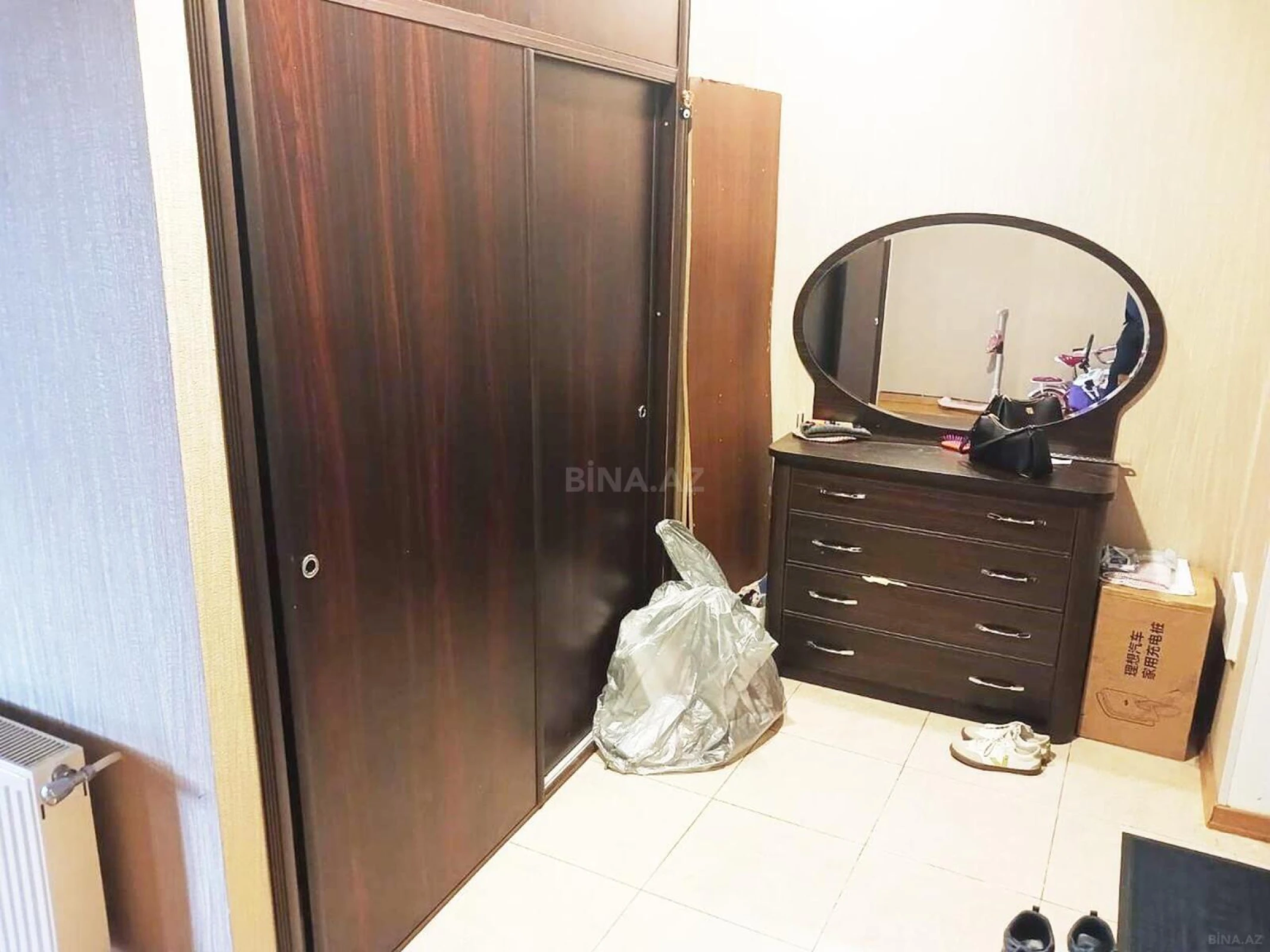Satılır 3 otaqlı mənzil 135 m²