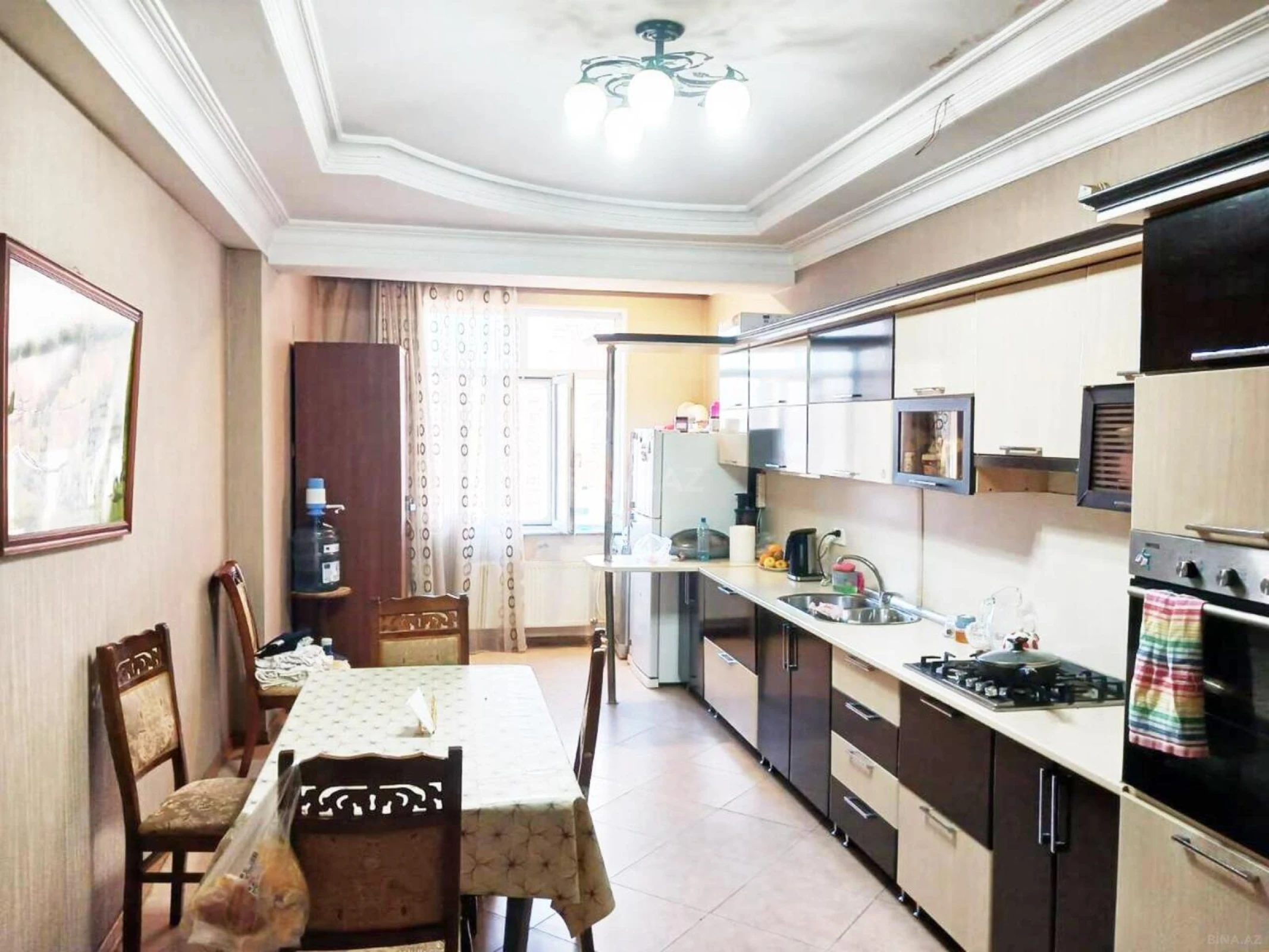 Satılır 3 otaqlı mənzil 135 m²