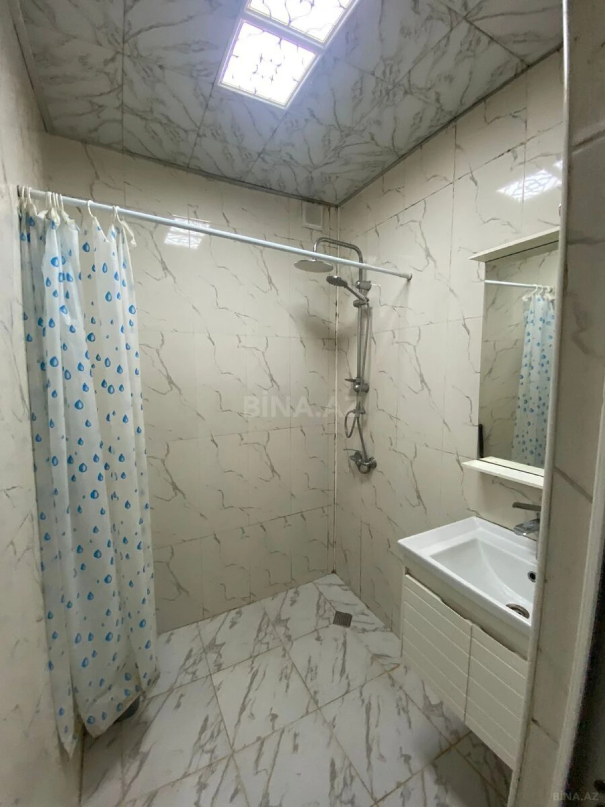 Kirayə verilir 3 otaqlı mənzil 78 m²