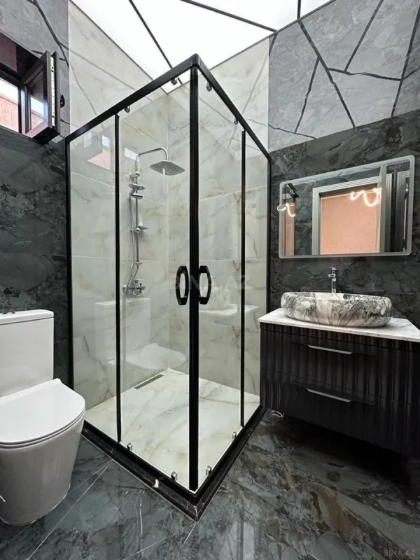 Kirayə verilir 4 otaqlı həyət evi 250 m²