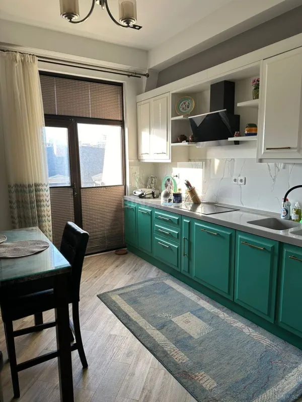 Satılır 3 otaqlı mənzil 116 m²