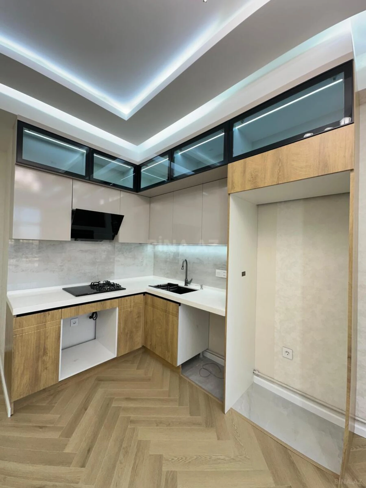 Satılır 2 otaqlı mənzil 47 m²