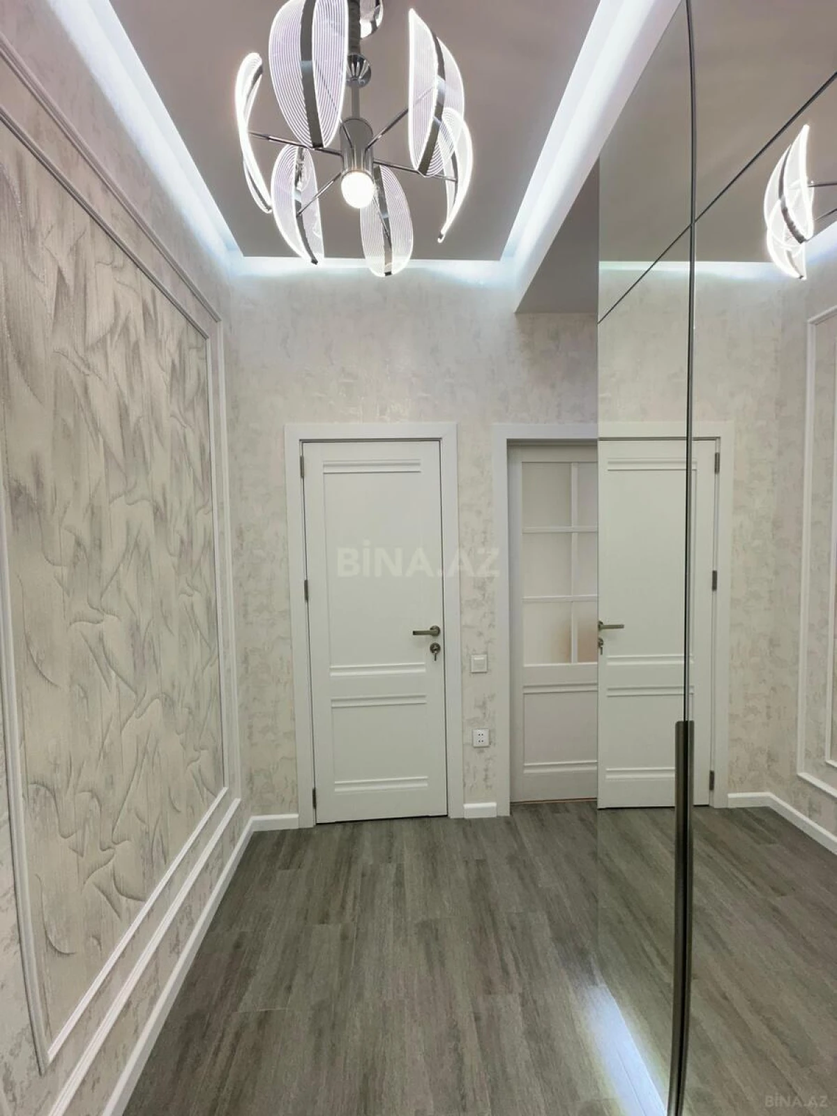 Satılır 2 otaqlı mənzil 47 m²