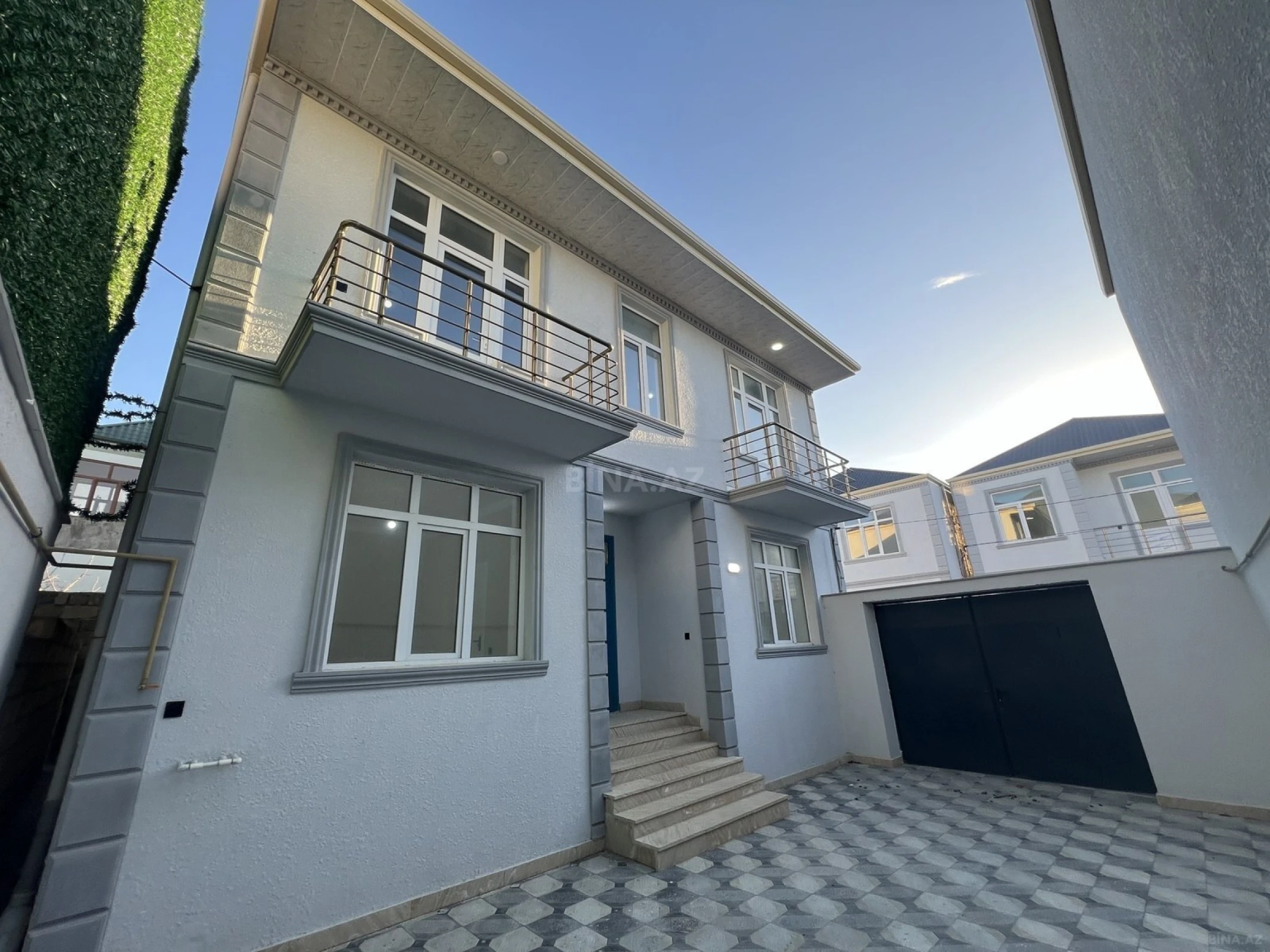 Satılır 4 otaqlı həyət evi 140 m²