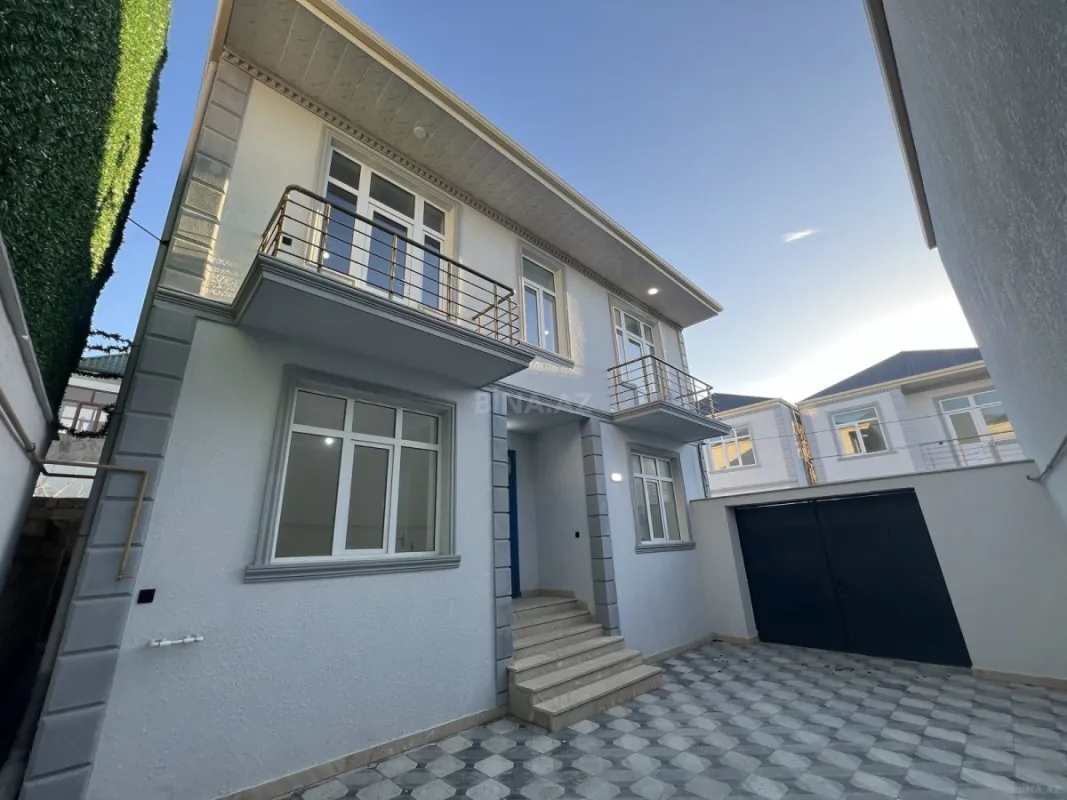 Satılır 4 otaqlı həyət evi 140 m²