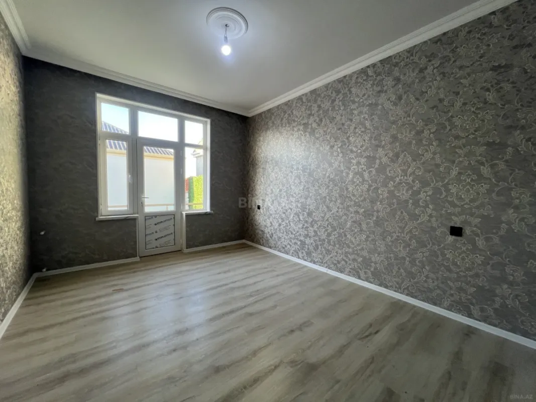 Satılır 4 otaqlı həyət evi 140 m²