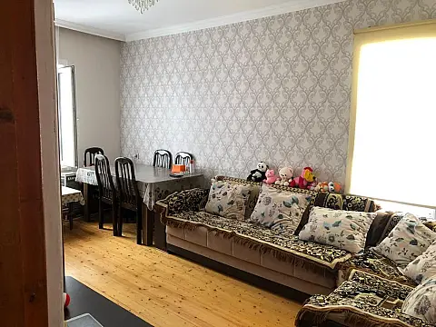 Satılır 2 otaqlı mənzil 60 m²