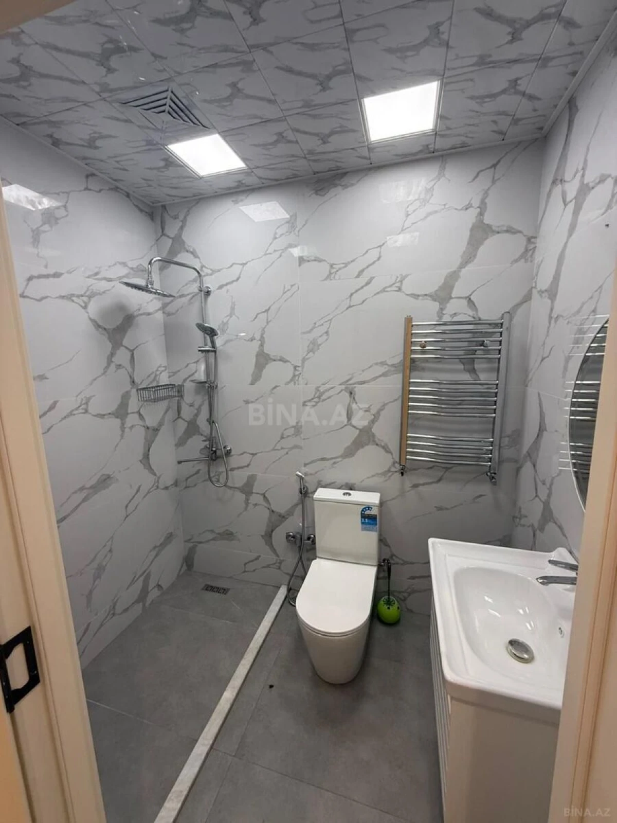 Kirayə verilir 2 otaqlı mənzil 70 m²