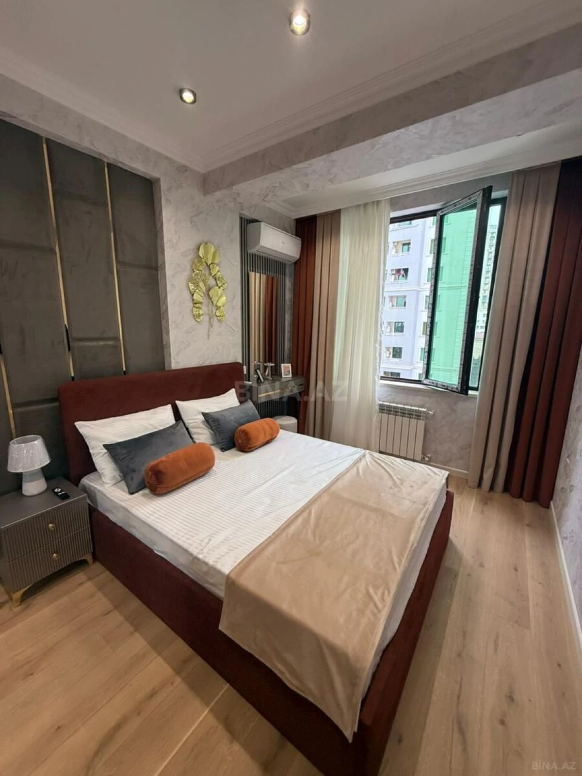 Kirayə verilir 2 otaqlı mənzil 70 m²