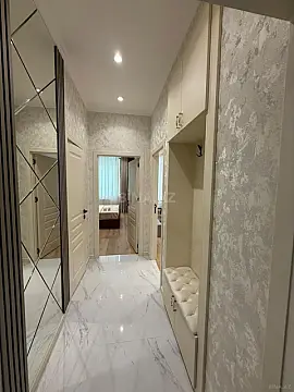 Kirayə verilir 2 otaqlı mənzil 70 m²