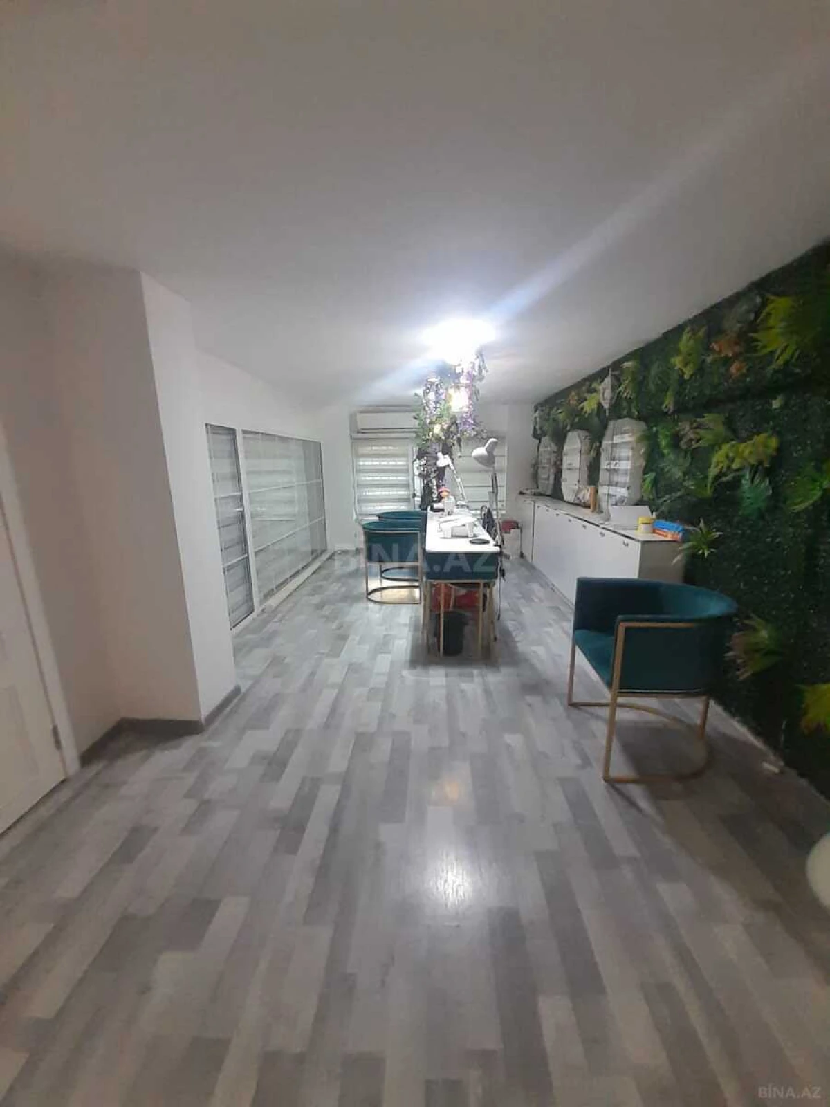 Kirayə verilir obyekt 190 m²