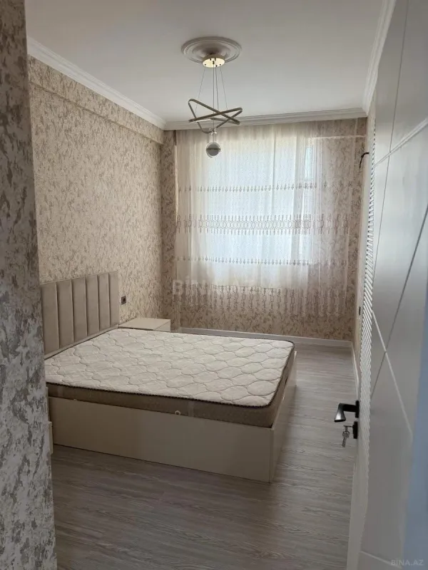 Kirayə verilir 2 otaqlı mənzil 70 m²