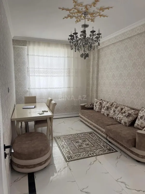 Kirayə verilir 2 otaqlı mənzil 70 m²